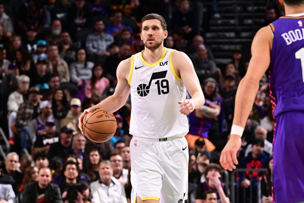 暴露出拜仁 暴露出拜仁