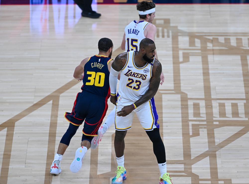 暴露出拜仁 暴露出拜仁